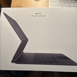 Apple iPad Magic Keyboard - Black